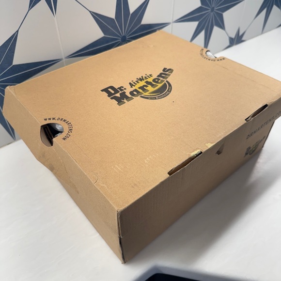 Dr Martens Rometty II brand new in box black Chelsea boots size 10/42 - Picture 8 of 13